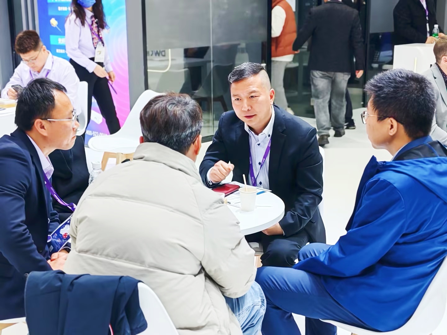 866d0511dd55fd11d7c5282280015cd7_compress